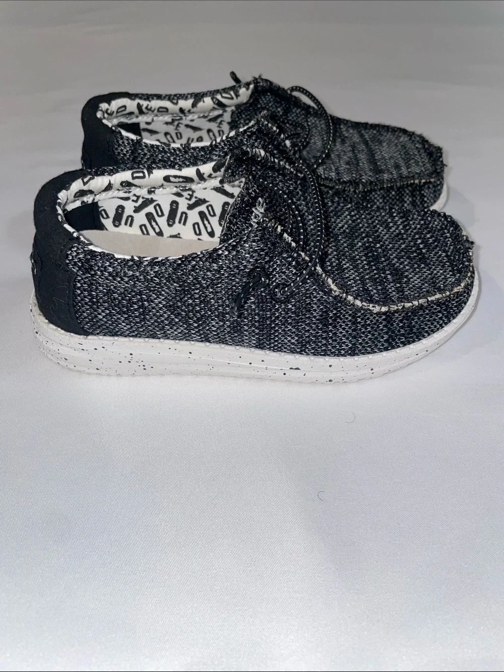 HeyDude Wally Toddler. Black and White  Size 9